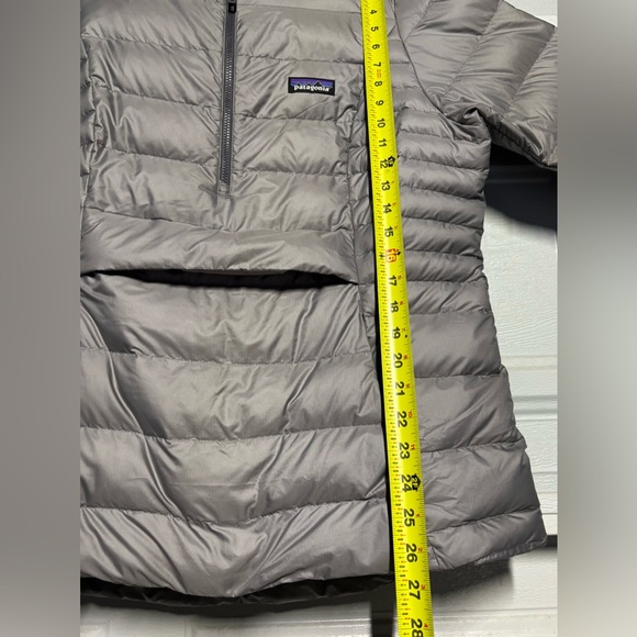 Patagonia Silver Half-Zip Puffer Jacket - Picture 7 of 11